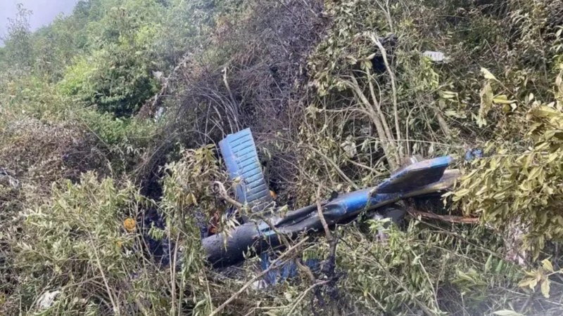 Nepal Helicopter Crash: नेपाल में एक और विमान हादसा, हेलिकॉप्टर क्रैश, पायलट समेत पांच लोगों की मौत
