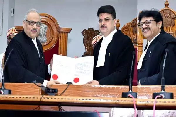 Bilaspur High Court: छत्तीसगढ़ हाई कोर्ट में अब 17 जज: गुरु व प्रसाद ने हाई कोर्ट के एडिशनल जज के रूप में लिया शपथ