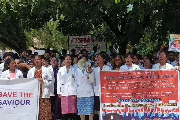 CG IMA Strike: छत्तीसगढ़ में डॉक्टरों की हड़ताल: सरकारी और प्राइवेट सभी अस्पतालों में OPD और ऑपरेशन बंद, केवल इमरजेंसी सेवा…