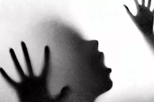 Akola School Molestation Case: शर्मनाक! शिक्षक ने 6 स्कूली छात्राओं को दिखाया अश्लील वीडियो, फिर की दरिंदगी