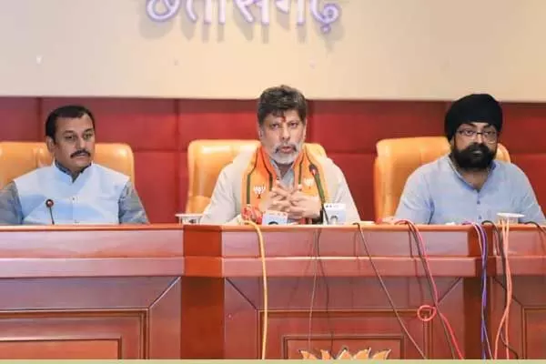 CG Liquor Scam: शराब घोटाला पर बीजेपी का कांग्रेस पर बड़ा अटैक: जानिये…दुर्ग सांसद ने विजय बघेल ने किसे बताया घोटाले का सरगना