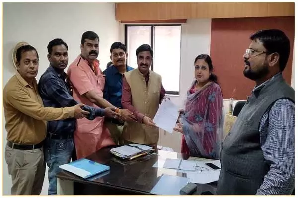 Chhattisgarh News: युक्तियुक्‍तकरण के विरोध में बड़े आंदोलन का शंखनाद: फेडरेशन ने मुख्‍य सचिव को सौंपी नोटिस