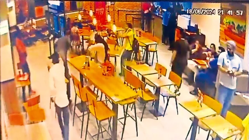 Delhi Restaurant Murder: दिल्ली के राजौरी गार्डन में ढाबे पर युवक को पीट-पीटकर मार डाला, खाना लाने में देरी के बाद हुई थी बहस