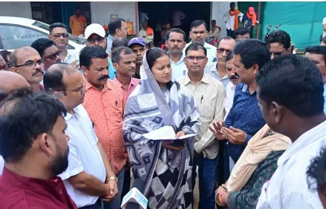 जनता की सेवा में सदैव तत्पर है विष्णु देव सरकार, मंत्री लक्ष्मी राजवाड़े…निराकरण के दिए निर्देश