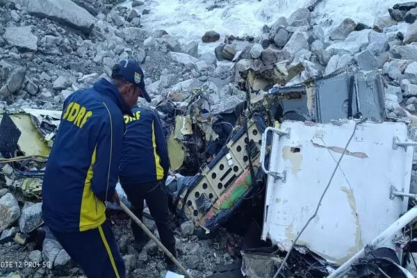 Kedarnath Helicopter Crash: एयरलिफ्ट के दौरान हादसा, आसमान से गिरा हेलीकॉप्टर, सामने आया वीडियो