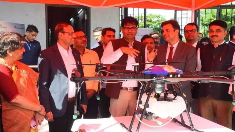 CG: ओपी चौधरी ने आईटीएम यूनिवर्सिटी रायपुर में ड्रोन ट्रेनिंग सेंटर का किया उद्घाटन