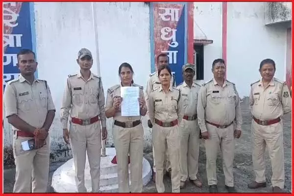 Korea News: BJP जिलाध्‍यक्ष के बेटे पर गुंडई का आरोप: वन डिपो से जबरन उठा ले गया लकड़ी, रिपोर्ट दर्ज कराने थाने पहुंचा फोरस्‍ट स्‍टाफ