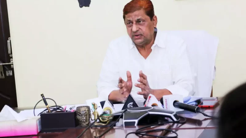 Raipur News: पूर्व मंत्री अकबर ने FIR  को बताया साजिश: कहा- आत्महत्या करने वाले शिक्षक ने थाने में खुद दिया था लिखित आवेदन, उसमें मेरा कहीं नाम नहीं