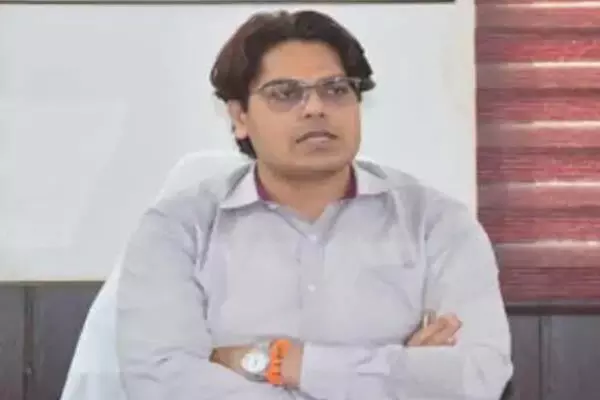 IAS Bhanu Chandra Goswami: IAS के बंगले की दीवार गिरने से एक बच्ची की मौत, तीन घायल, जानिए कौन हैं डीएम भानु चंद्र गोस्वामी?