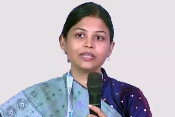 IAS News: कमाल की महिला IAS… सरकारी खाते से निकाले लाखों रुपए, CBI ने दाखिल किया चार्जशीट