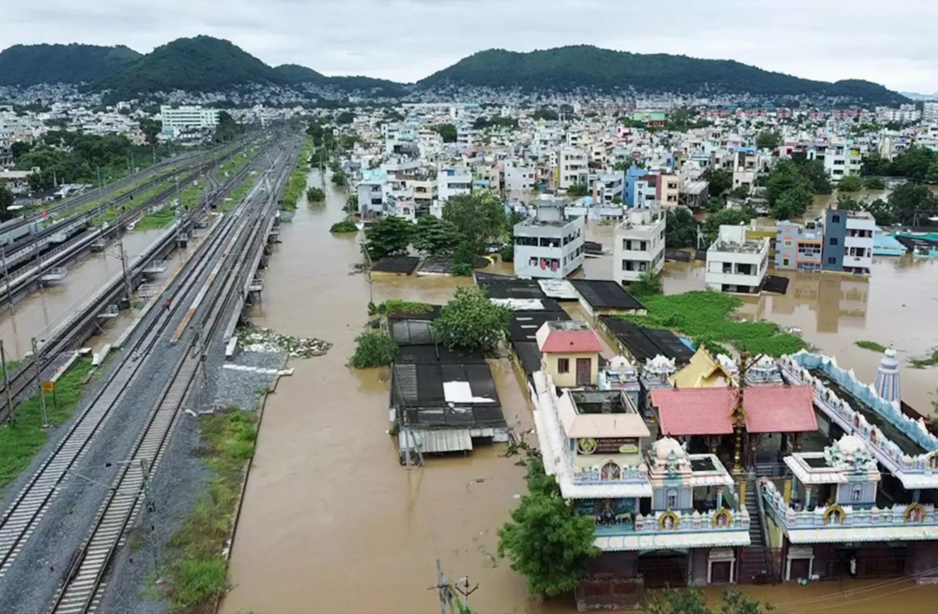 Aaj Ka Mausam 03 September 2024: तेलंगाना-आंध्र में बारिश से भारी तबाही, 35 लोगों की मौत, राज्य सरकार ने की छुट्टी की घोषणा, IMD ने जारी की चेतावनी