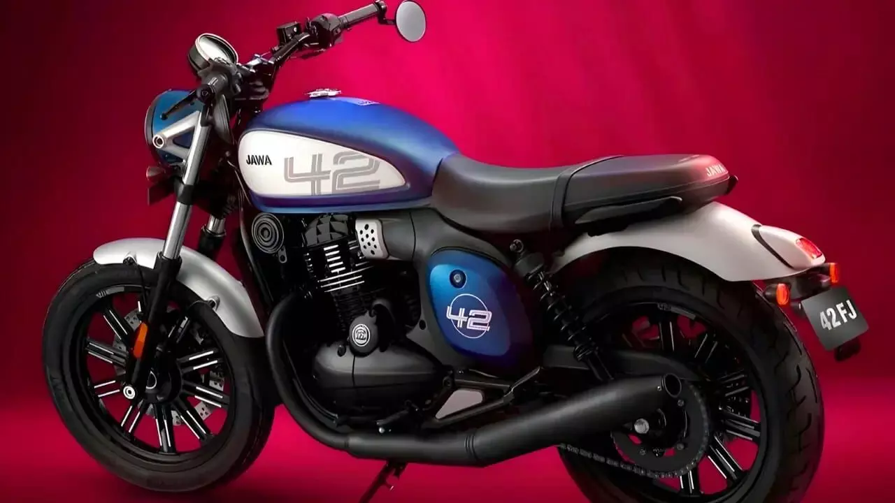 Jawa 42 FJ भारत में 1.99 लाख रुपये में लॉन्च; शानदार फीचर्स और दमदार 334cc इंजन के साथ…