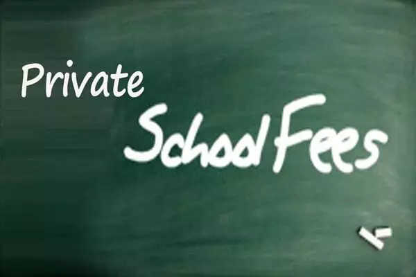 School News: प्रशासन की बड़ी कार्रवाई, निजी स्कूलों पर लगाया 2-2 लाख रुपये का जुर्माना, 54.26 करोड़ लौटाने का आदेश