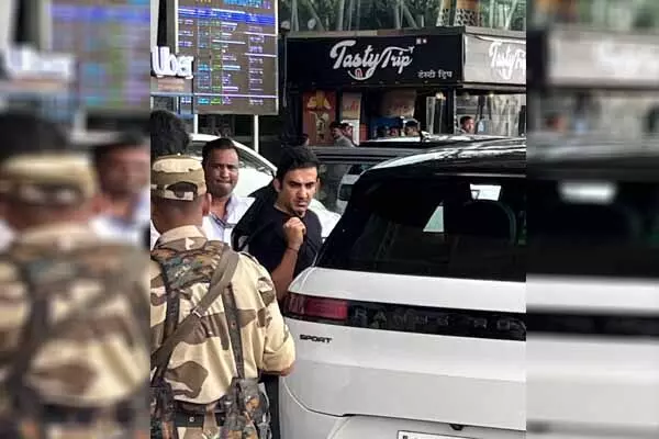 Gautam Gambhir: भारतीय क्रिकेट टीम के कोच गौतम गंभीर पहुंचे रायपुर