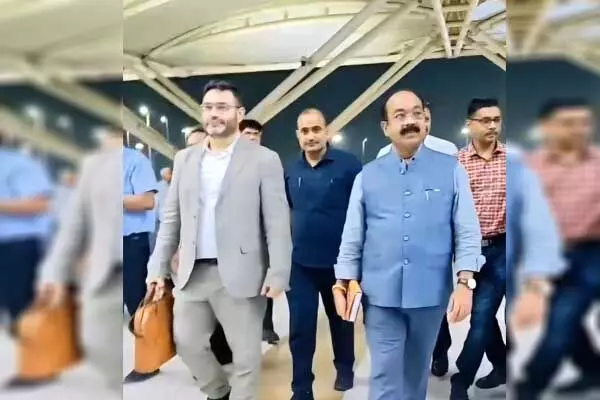 Chhattisgarh News: अमेरिका रवाना हुए डिप्‍टी सीएम अरुण साव: सड़क परियोजनाओं का करेंगे अवलोकन, तकनीकों की लेंगे जानकारी