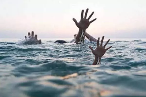 Bahraich News: एक को बचाने के चक्कर में तीन सहेलियां कूदी, तालाब में डूबकर 4 बच्चियों की मौत, CM योगी ने जताया शोक