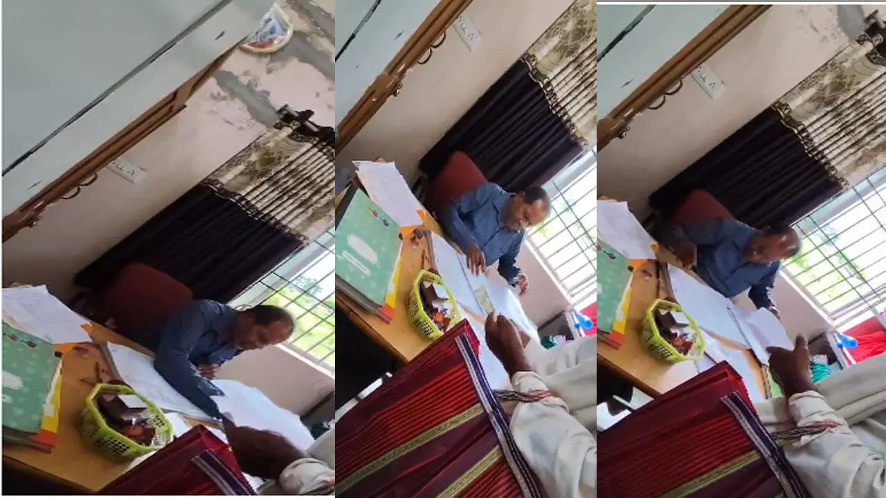 Mungeli News: रिश्वत मांगते हुए तहसीलदार के क्लर्क का वीडियो वायरल, कलेक्टर से शिकायत…
