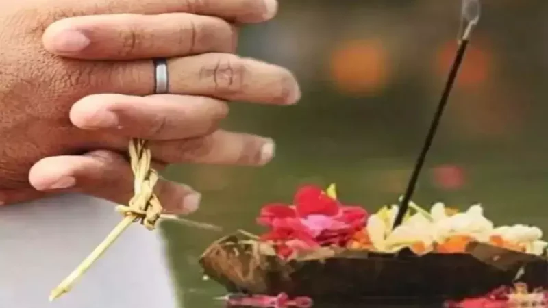 Who should perform Shradh : पुत्र नहीं है… तो ये हो सकते हैं "श्राद्ध कर्म" के अधिकारी, जानिए क्या कहते हैं जानकार