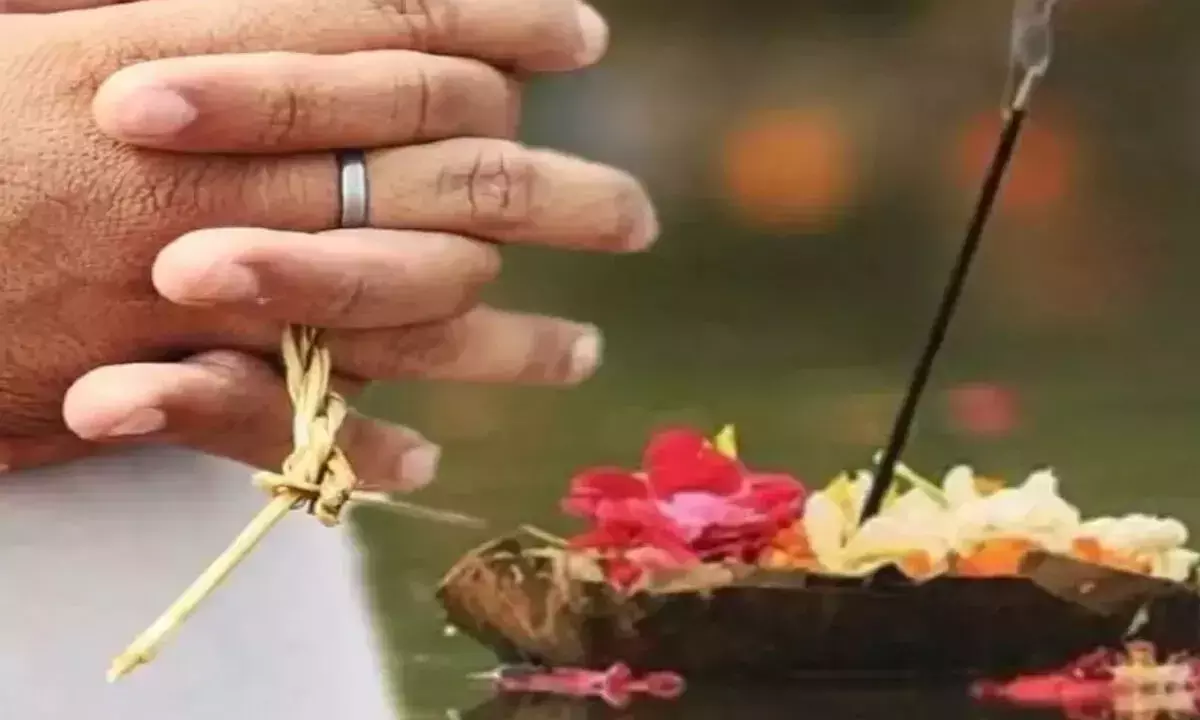 Who should perform Shradh : पुत्र नहीं है… तो ये हो सकते हैं "श्राद्ध कर्म" के अधिकारी, जानिए क्या कहते हैं जानकार