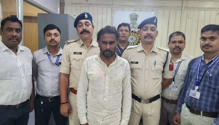 CM विष्णु देव के नाम पर फर्जी आईडी, छत्तीसगढ़ पुलिस ने आरोपी को राजस्थान से किया गिरफ्तार…