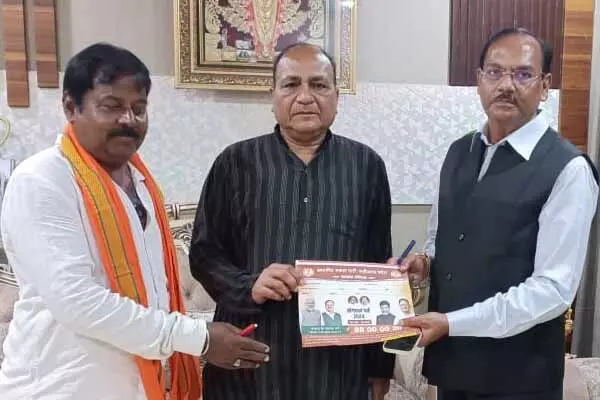 Ashok Kumar Agrawal: सेवानिवृत्त IAS अशोक अग्रवाल ने ज्वाइन की बीजेपी: छगन मुंदडा ने दिलाई सदस्यता