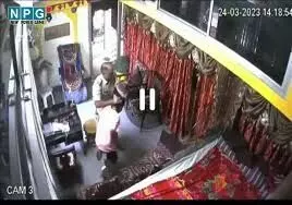 Raipur News: गर्ल्स हाॅस्टल में घुसकर छेड़छाड़ करने वाले इंस्पेक्टर को किया गया डिसमिस, आईजी की कार्रवाई, जानिए पूरी मामला
