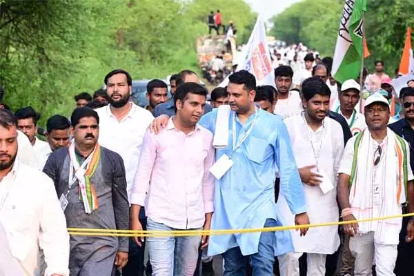 CG Congress: रायपुर की सीमा में पहुंची कांग्रेस की न्याय यात्रा: आज भैंसा से शुरू हुई, सारागांव में होगा रात्रि विश्राम