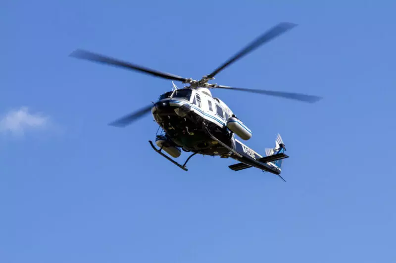 Helicopter Crash: हेलीकाॅप्टर क्रेश, 2 पायलट सहित 3 की दर्दनाक मौत, टेक ऑफ के बाद हादसा…
