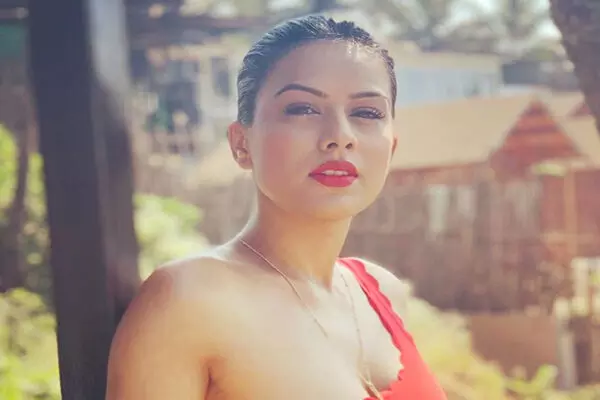Nia Sharma News: महिलाओं के प्राइवेट पार्ट को लेकर निया शर्मा ने दी ऐसी सलाह, हो गई जमकर ट्रोल, पढ़ें पूरी खबर…
