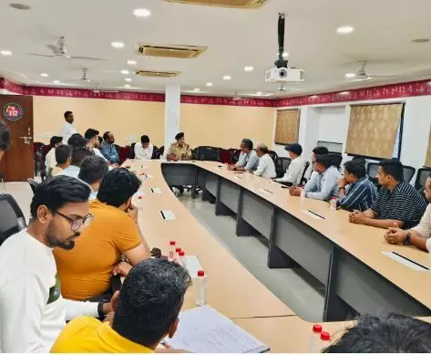 Raipur News: रास-गरबा आयोजकों को पुलिस की सख्त हिदायत, क्षमता के अनुरूप ही पास बांटे, साउण्ड सिस्टम…