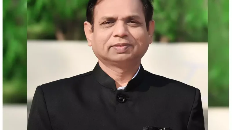 Bilaspur News: काम का सम्मान: कुलपति प्रो. आलोक चक्रवाल आब्जर्वर लाइफटाइम अचीवमेंट अवार्ड-2024 से सम्मानित…