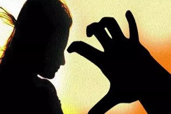 Bilaspur Crime News: बादमाशों ने युवतियों के साथ की छेड़छाड़, विरोध करने पर भाई और दोस्तों को जमकर पीटा