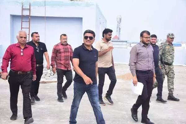 Bilaspur News: निर्माण कार्यां का जायजा लेने कलेक्टर अवनीश शरण निकले शहर में, अफसरों को टाईम पीरियड में काम पूरा करने दिए आदेश