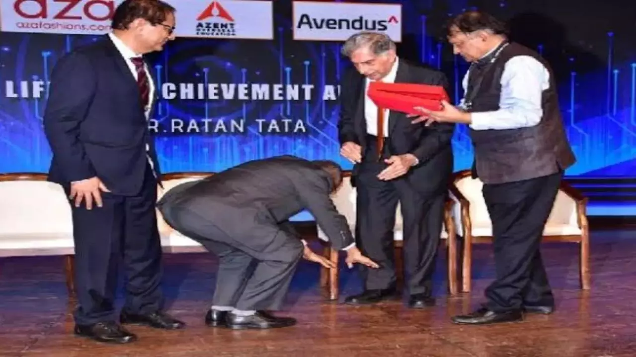 Motivational: जब इन्फोसिस के सह संस्थापक नारायण मूर्ति ने मंच पर छू लिए थे रतन टाटा के पैर, सुधा मूर्ति का भी है गहरा कनेक्शन, जानें पूरा किस्सा