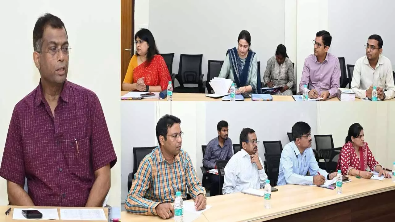 Chhattisgarh News: स्थानीय निकाय चुनाव की तैयारी: वार्डों के आरक्षण और परिसीमन के साथ वाहनों की व्यवस्था की समीक्षा