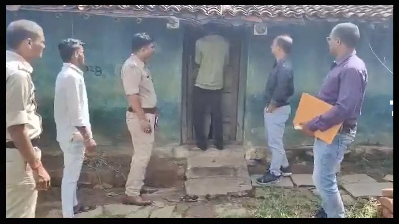 Balod News: पत्नी की बेरहमी से हत्या, पलंग पर लिटाकर हाथ-पैर बांधा, फिर कर दी हत्या…