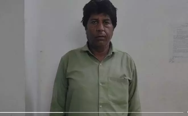 Chhattisgarh: आपके दफ्तर में बहुत भ्रष्टाचार हो रहा है…ACB का अफसर बताकर पासपोर्ट अधिकारियों से 5 लाख की ठगी…