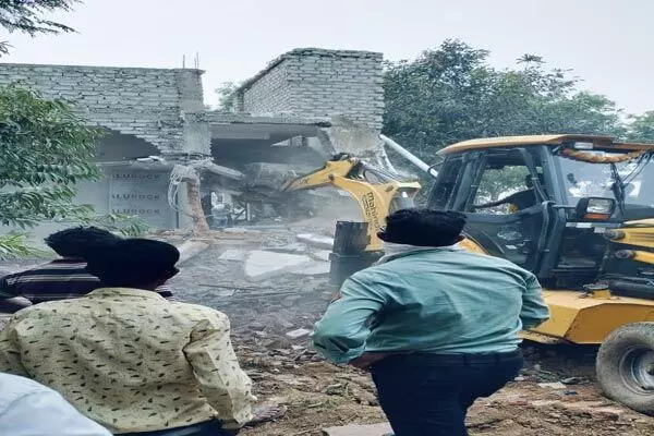 Bilaspur News: 11 एकड़ सरकारी जमीन के खरीदी – बिक्री मामले में एक्शन, 7 लोग गिरफ्तार, कलेक्टर के निर्देश पर हुई कार्रवाई