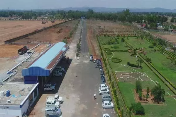 Chhattisgarh News: पीएम मोदी कल छत्तीगसढ़ को देंगे नए एयरपोर्ट की सौगात: आदिवासी बाहुल्य क्षेत्र सरगुजा की बहुप्रतीक्षित मांग होगी पूरी