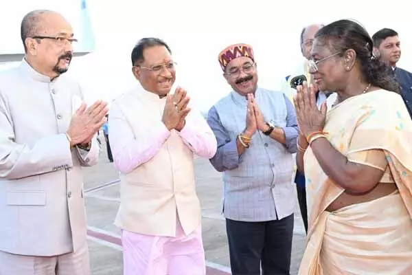 President's visit to Chhattisgarh: दिल्ली लौट गईं राष्ट्रपति: एयरपोर्ट पर राज्यपाल और सीएम सहित पूरी सरकार ने दी विदाई