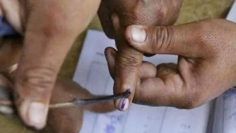 CG उपचुनाव: मतदाता फोटो सहित इन 12 वैकल्पिक दस्तावेज दिखाकर भी कर सकते हैं मतदान…