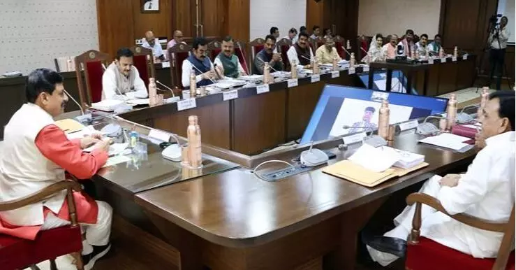 Women's Reservation: महिलाओं को 35 प्रतिशत आरक्षण, प्राध्यापकों की भर्ती की आयु सीमा बढ़ाई गई, CM ने लिए कई निर्णय…