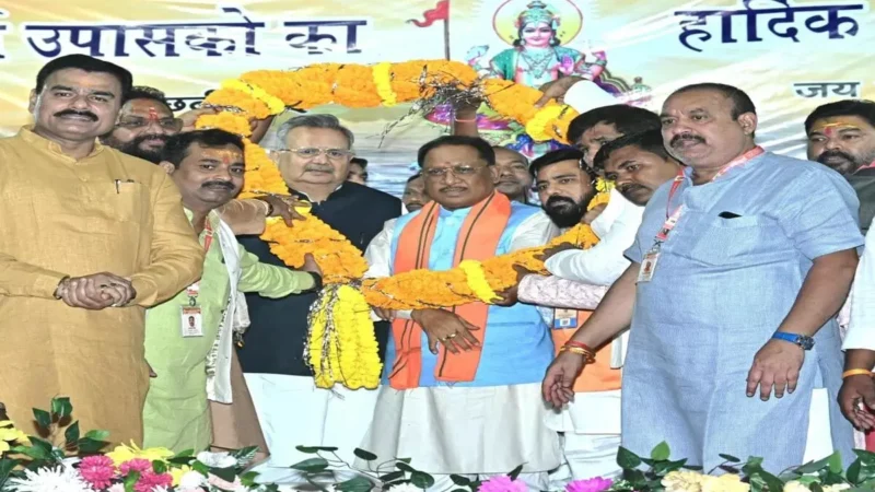 Chhath Pooja 2024: CM विष्णुदेव पहुंचे छठ घाट, बोले…मानव को प्रकृति से जोड़ने का पर्व है सूर्य आराधना का छठ