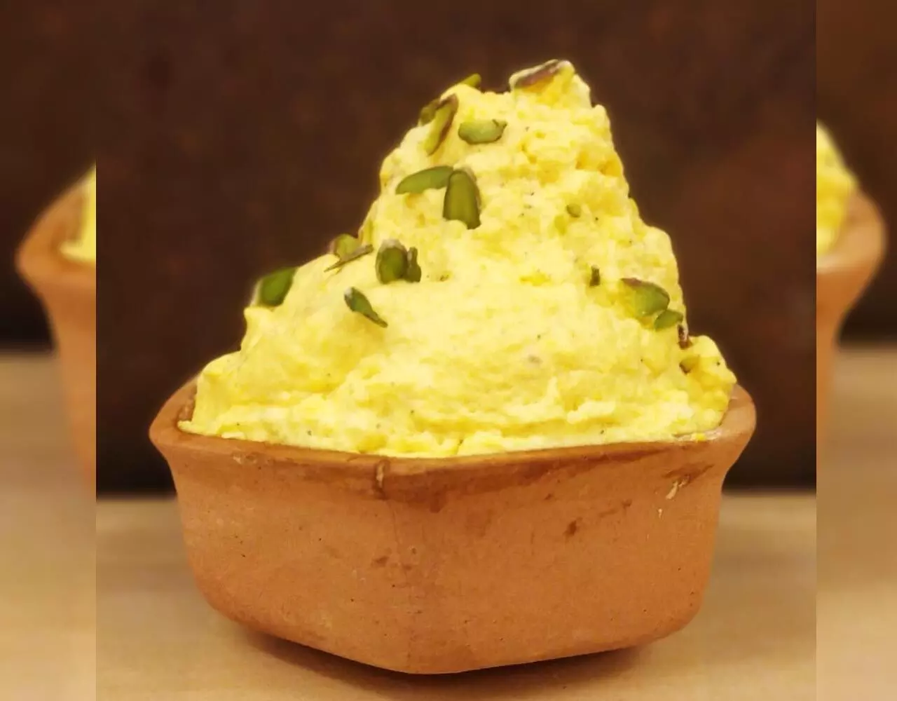 Lucknow special Makhan Malai Recipe: शुरुआती ठंड में मजा लीजिए खास लखनवी माखन मलाई का, अद्भुत है इसका स्वाद…