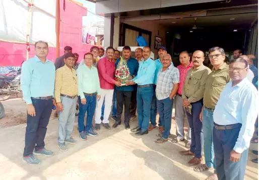 छत्तीसगढ़ शिक्षक मोर्चा ने बेलतरा विधायक सुशांत शुक्ला को सौपा ज्ञापन, मुख्यमंत्री से भेंट कराने आवश्यक पहल करने की बात कही