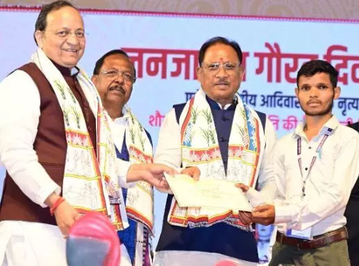 CM विष्णुदेव की मौजूदगी में धान खरीदी का शुभारंभ, भाठागांव बी के किसान हुए खुश…मुख्यमंत्री के हाथों सम्मानित होकर अभिभूत हुए किसान