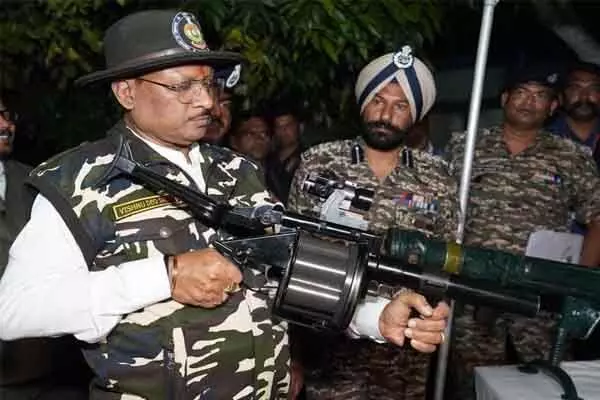 Chhattisgarh News: मुख्यमंत्री ने बस्‍तर में सीआरपीएफ कैंप में किया रात्रि विश्राम: बोले- बस्तर से नक्सल उन्मूलन में सुरक्षा जवानों की है अत्यंत महत्वपूर्ण भूमिका