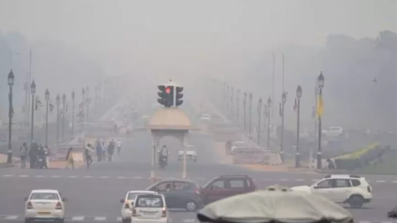 Aaj ka Mausam Kaisa Rahega 02 December: दिल्ली-NCR में ठंड का कहर, दिसंबर में बढ़ेगी ठिठुरन, जानें आज कैसा रहेगा मौसम