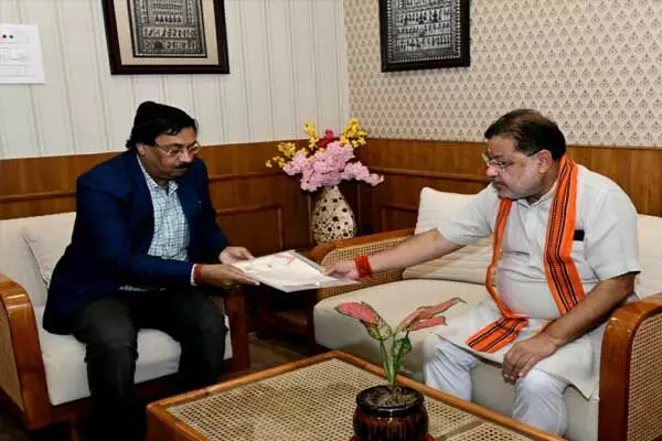 Chhattisgarh News: विधानसभा पहुंचे रायपुर दक्षिण के नवनिर्वाचित विधायक सुनील सोनी