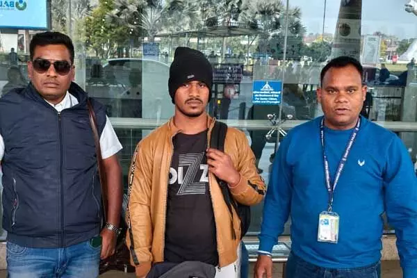 Bilaspur News: CGवीडियो कॉल में हुई पहचान, शादी का झांसा दे होटल में किया रेप,मुंबई इंटरनेशनल एयरपोर्ट से हुआ गिरफ्तार